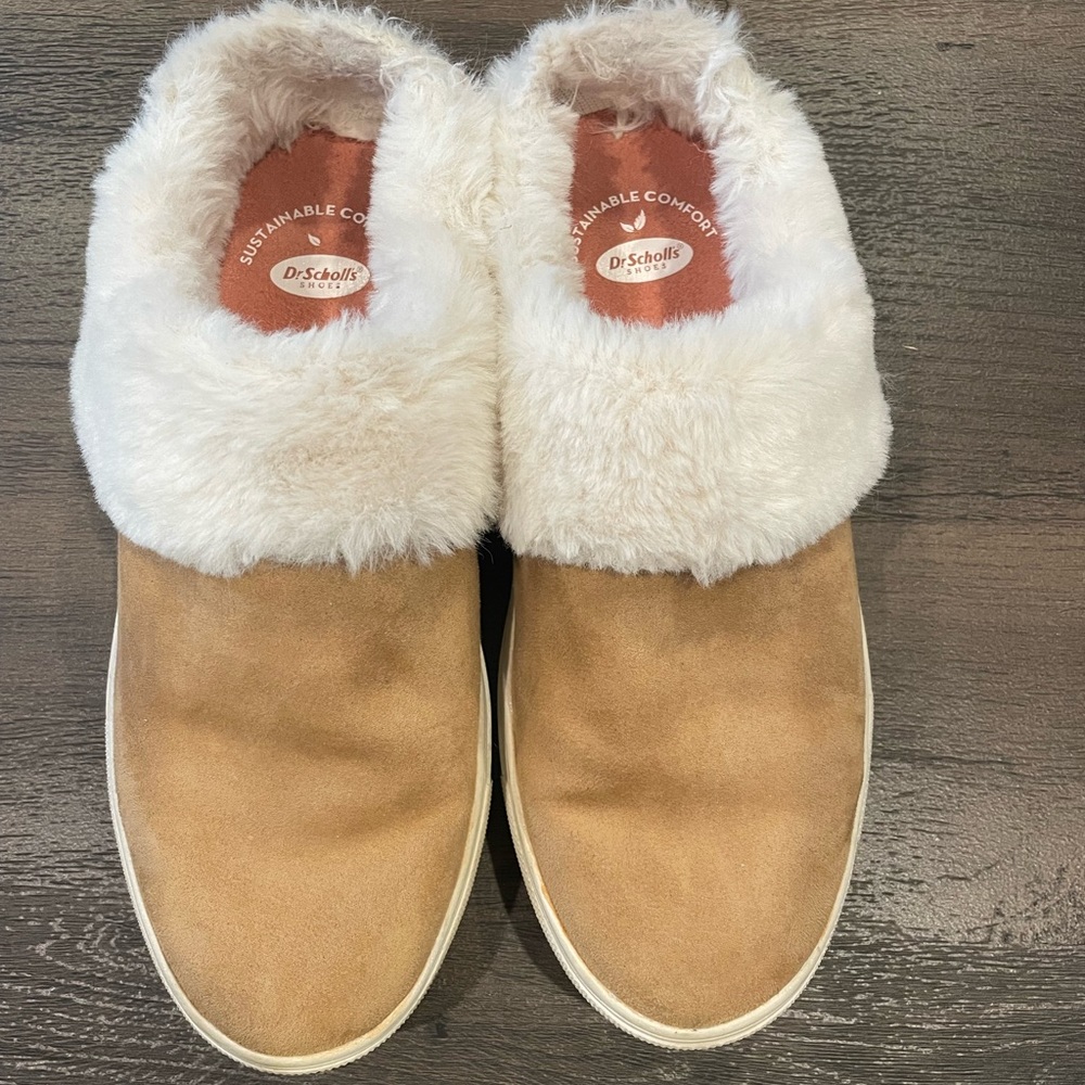 Dr. Sholls Slip on shoes. Suede and fur. Size 6.5 $15